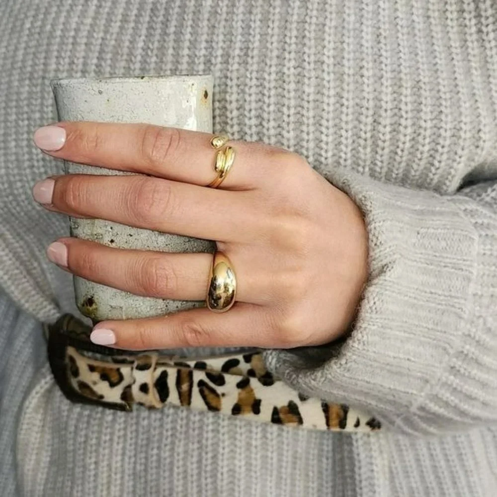 N/A 18k gold
